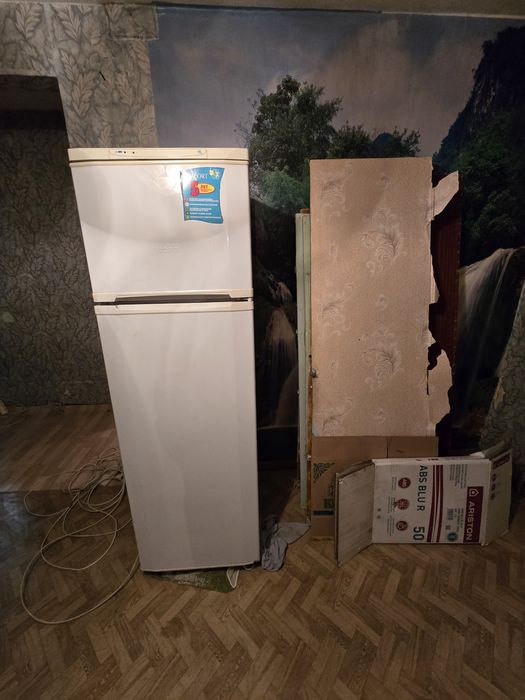 Холодильник даром,окна,двери