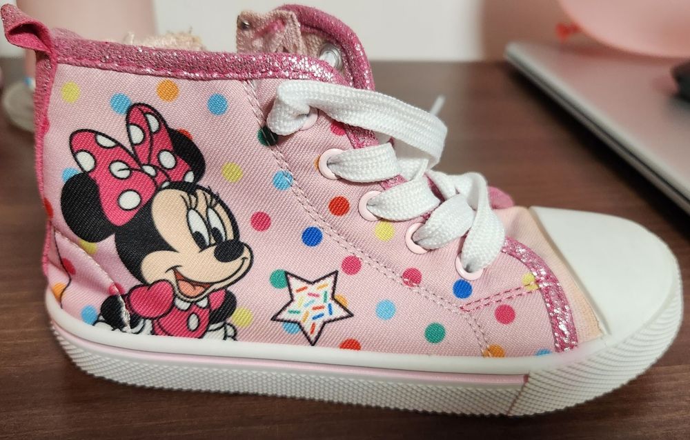 Tenisi cu Minnie