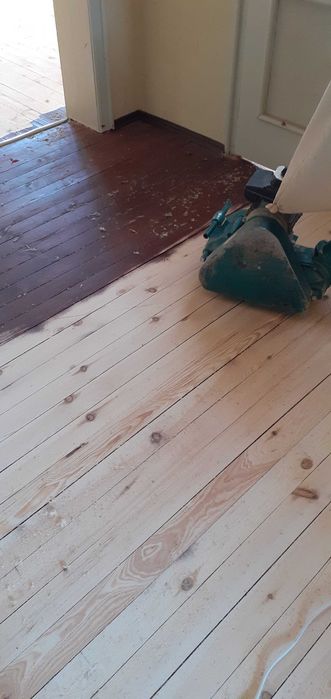 Вашият естествен под е изгубил блясъка си. Реновирайте го сега.