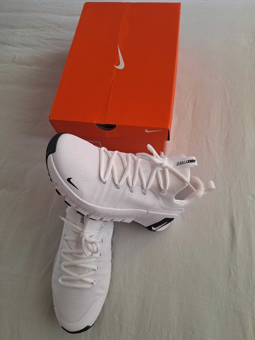 Чисто нови дамски  маратонки NIKE Free Metcon 6