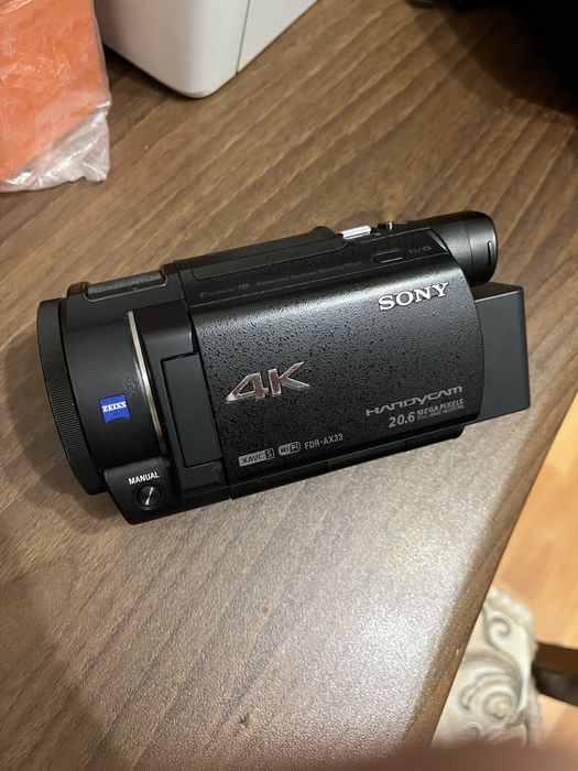 Видеокамера sony FDR - AX33, б/у в отличном состояние.
