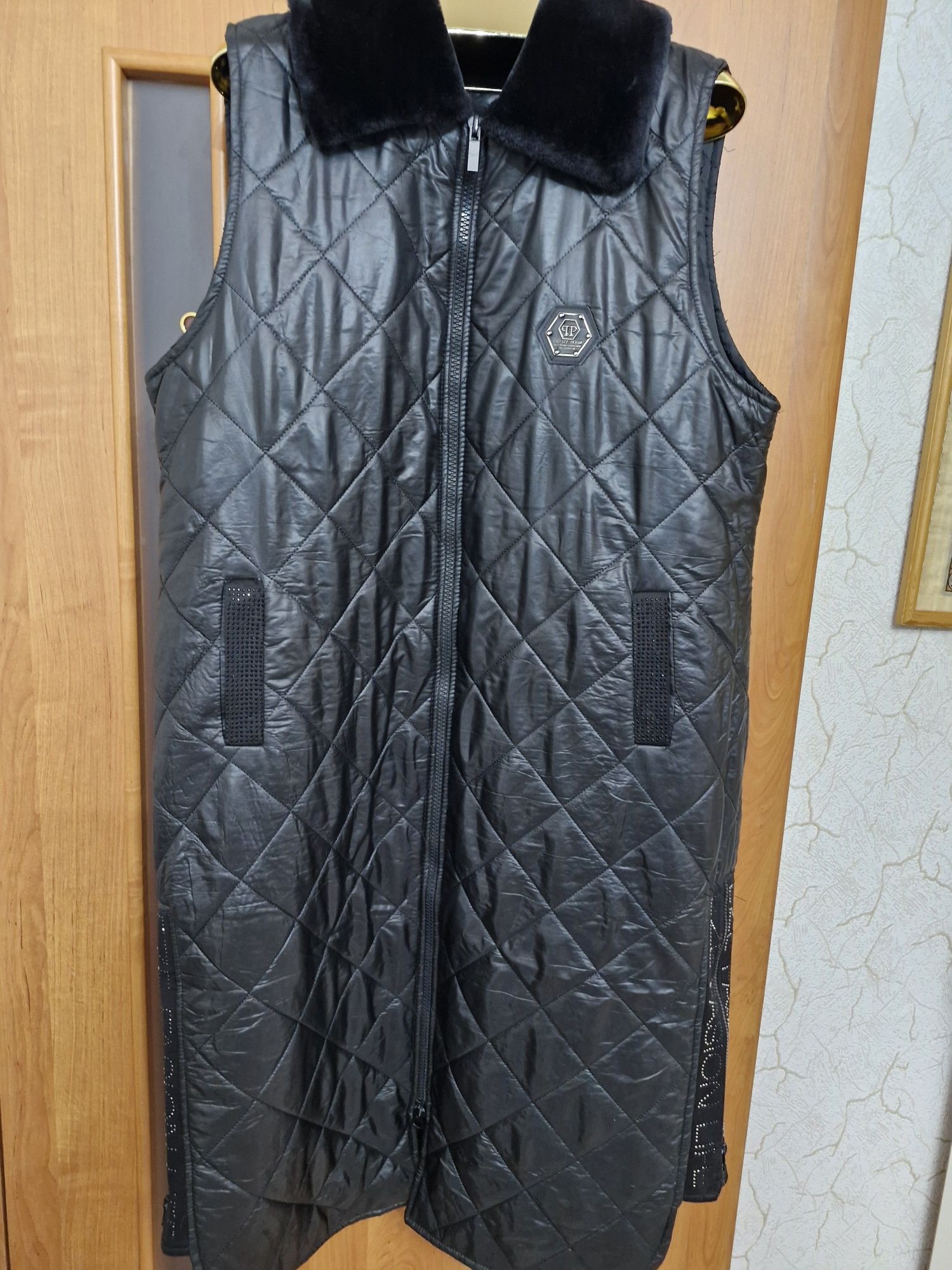 Продам  кр .комбез.
