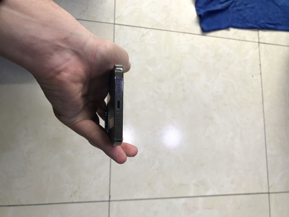 Iphone 13pro max (128 gb) (77 йомкст) (каробка дакумент)