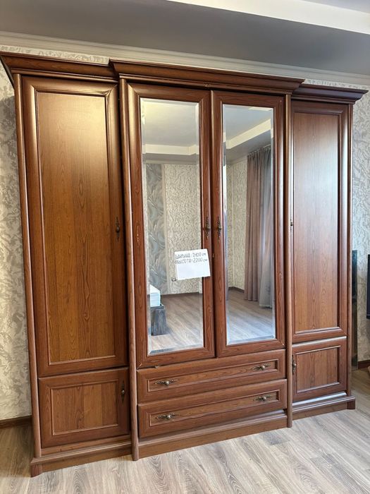 Спальный гарнитур