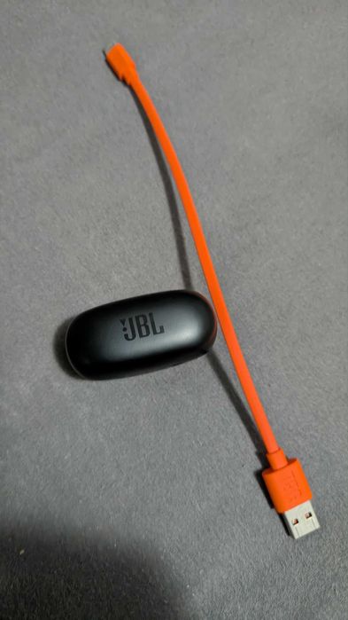 Сушалки JBL LIVE Free NC+
