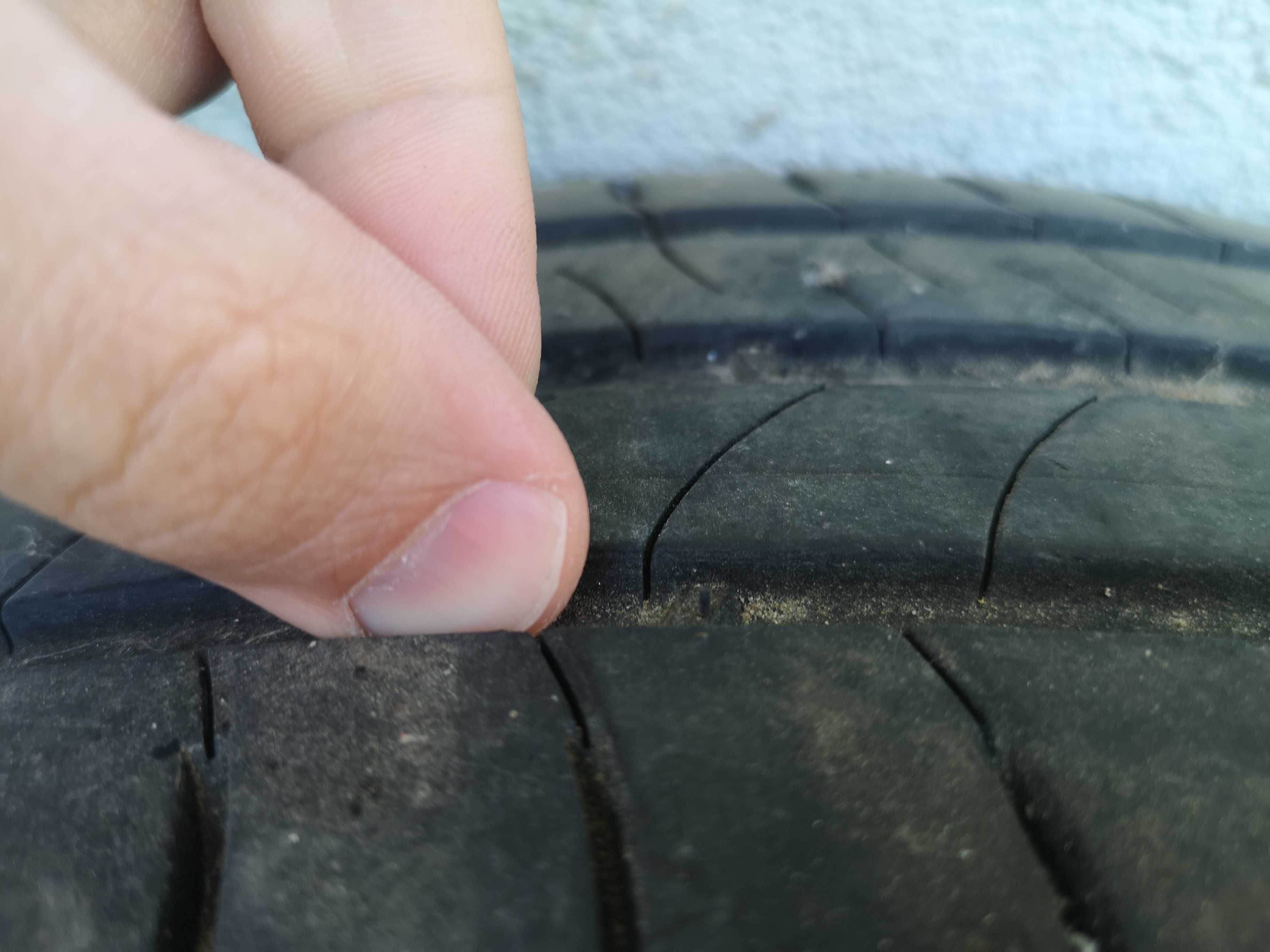 Vand 2 anvelope de vara Michelin 205/60/R16