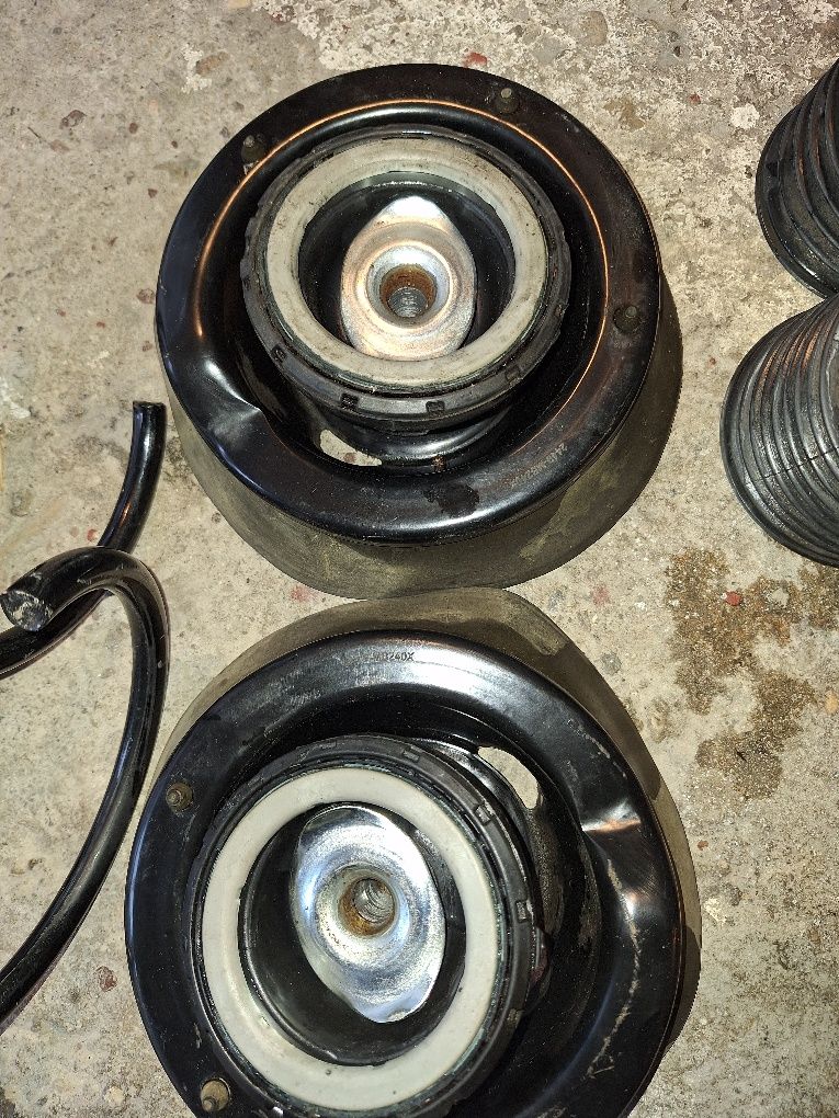 Продавам  Пружини  SACHS 998649 .Тампони на Макферсон + прахоуловители