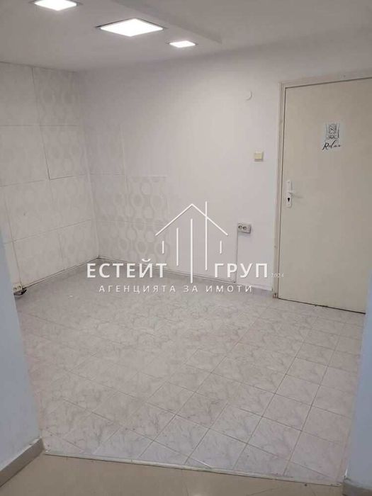 Дава се под наем Офис в Варна, Генералите - 61 кв.м за 459 € - Снимка #3
