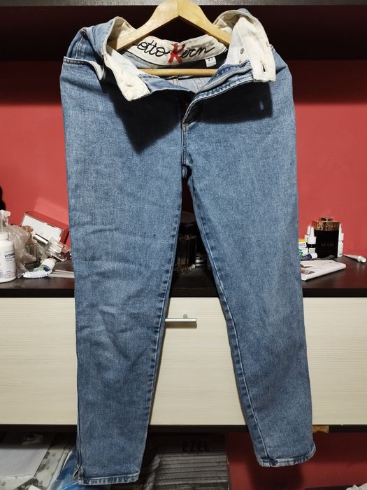 Продавам дънки ,