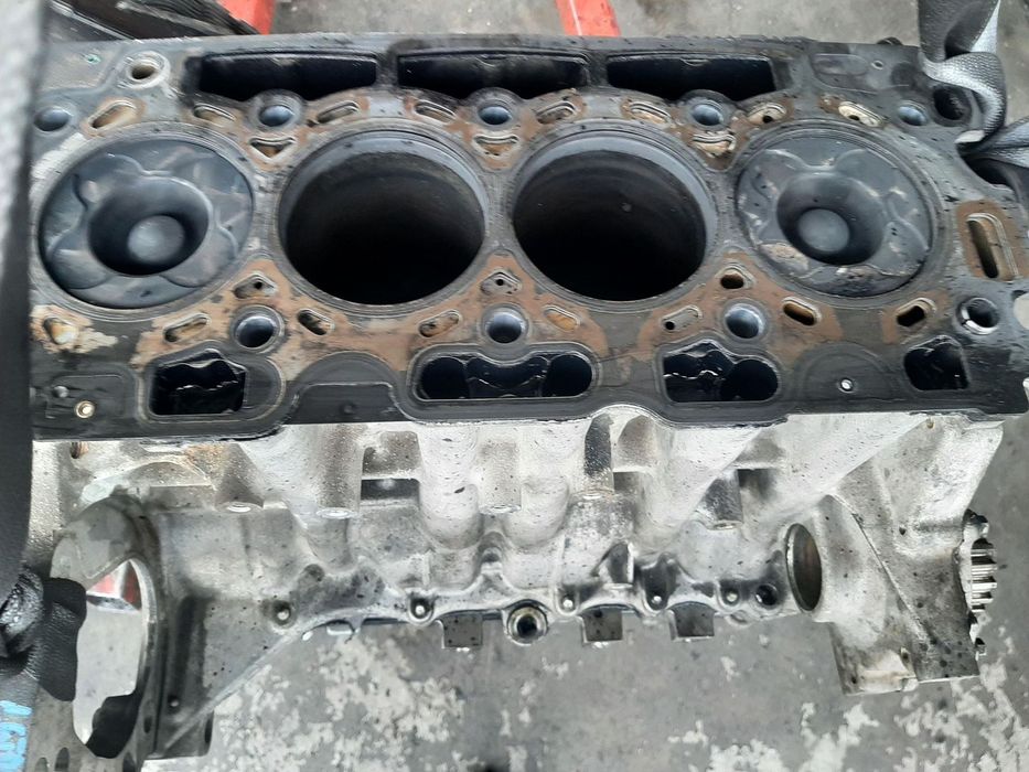 bloc motor ford focus 2 c-max   1.6 tdci hhda