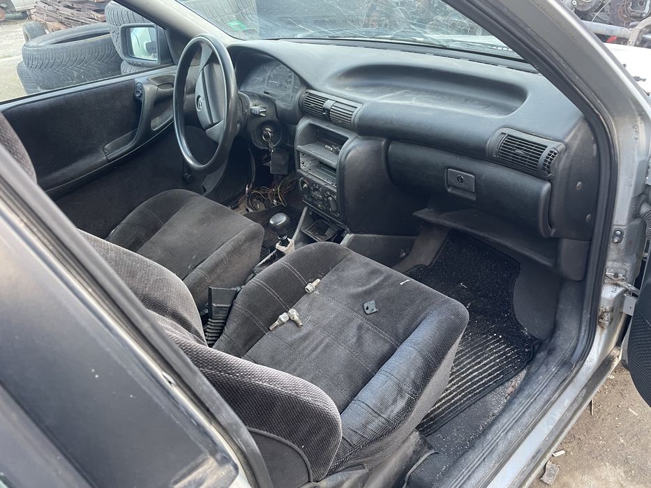 Опел Астра ф 1.6 75кс 1994г На Части