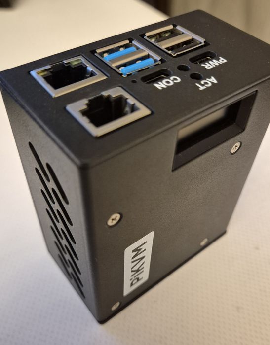 PiKVM V3  Pre ansamblat cu Raspberry Pi 4 cu 8Gb ram inclus in device