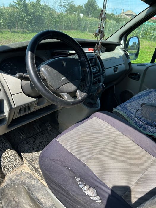 Vând dubă Renault Trafic