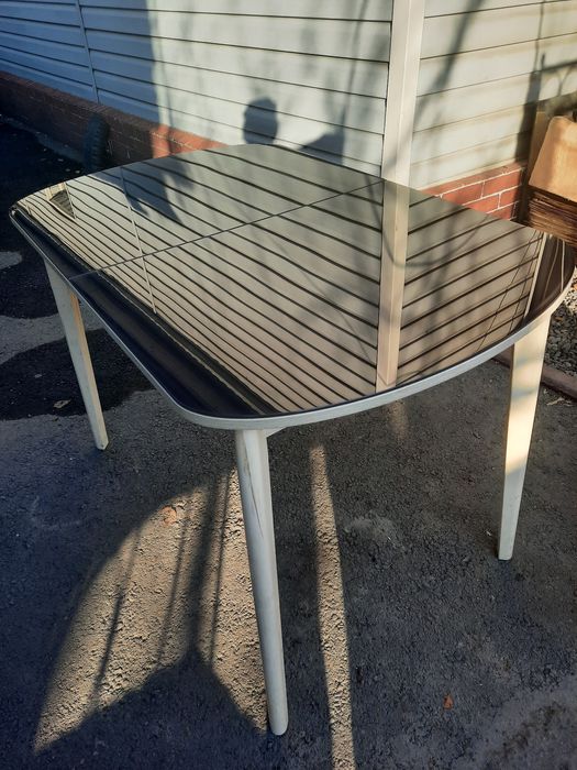 Продам всё для дома..стол стеклянный  .цены разные .читайте