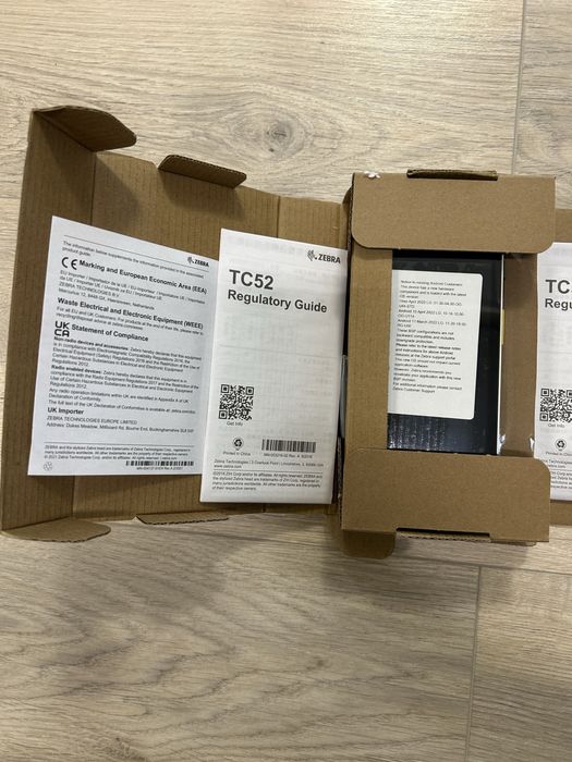 NEW! Lot 2 buc NOI ! Zebra TC52 TC520K-1PEZU4P-A6 PDA terminal de date