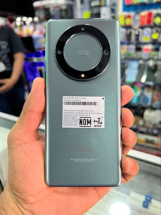 Honor x9a  yangiday turibdi