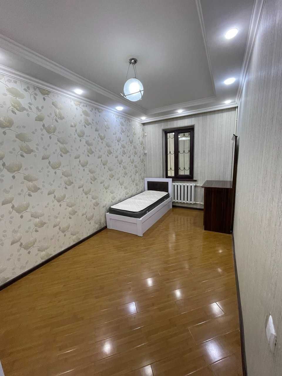 Себзаре продается 3х комнатная, можно под нежилой