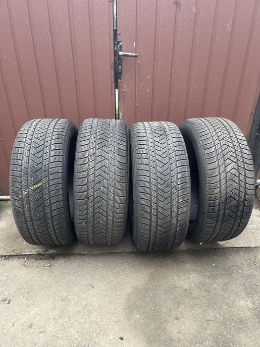 275/50R20 Pirelli winter x4