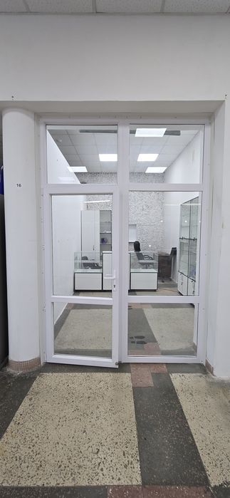 Продам оборудование в ТЦ Счастье