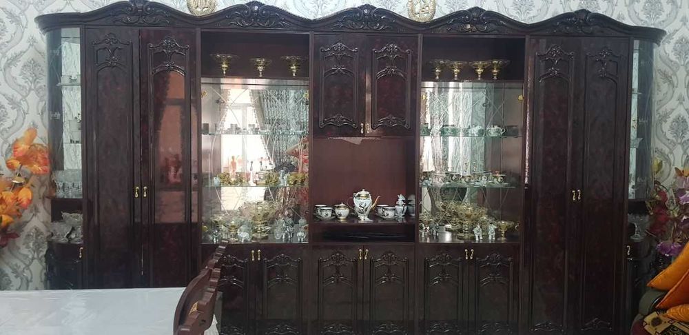 Стенка новая  для гостинной