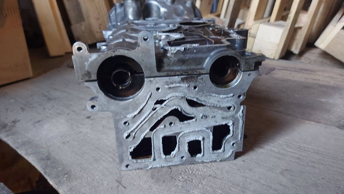 Продам  головку F4R  на рено дастер 2л. с VVTi