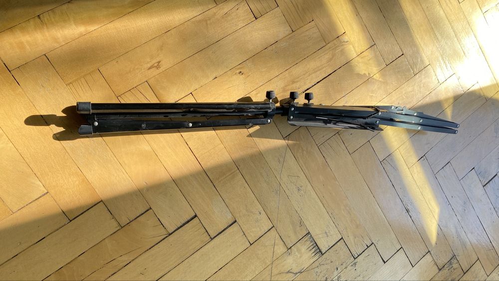 Лот стойка за ноти и поставка за крак за китара