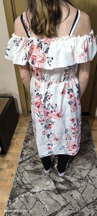 Дамска Ежедневна Рокля Размер S  ЧОСТО НОВА ! ! !