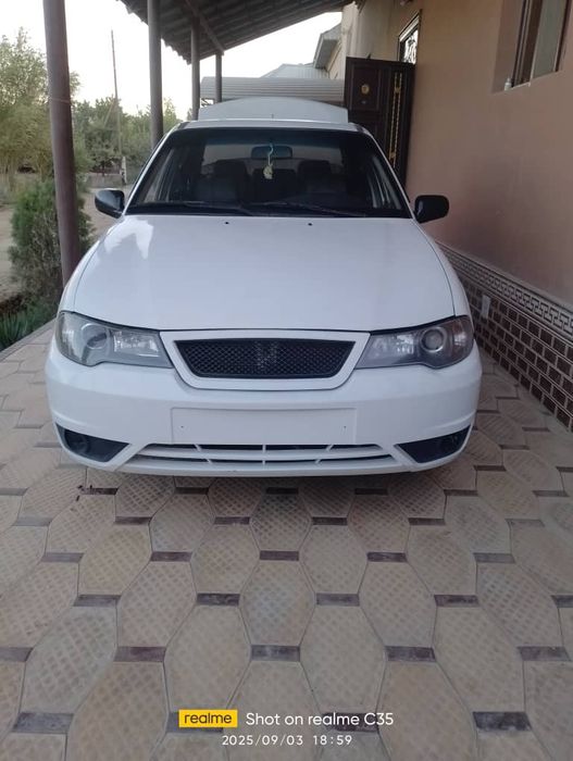 Nexia 2 sotiladi 2009 yil .160ming km probeg sons