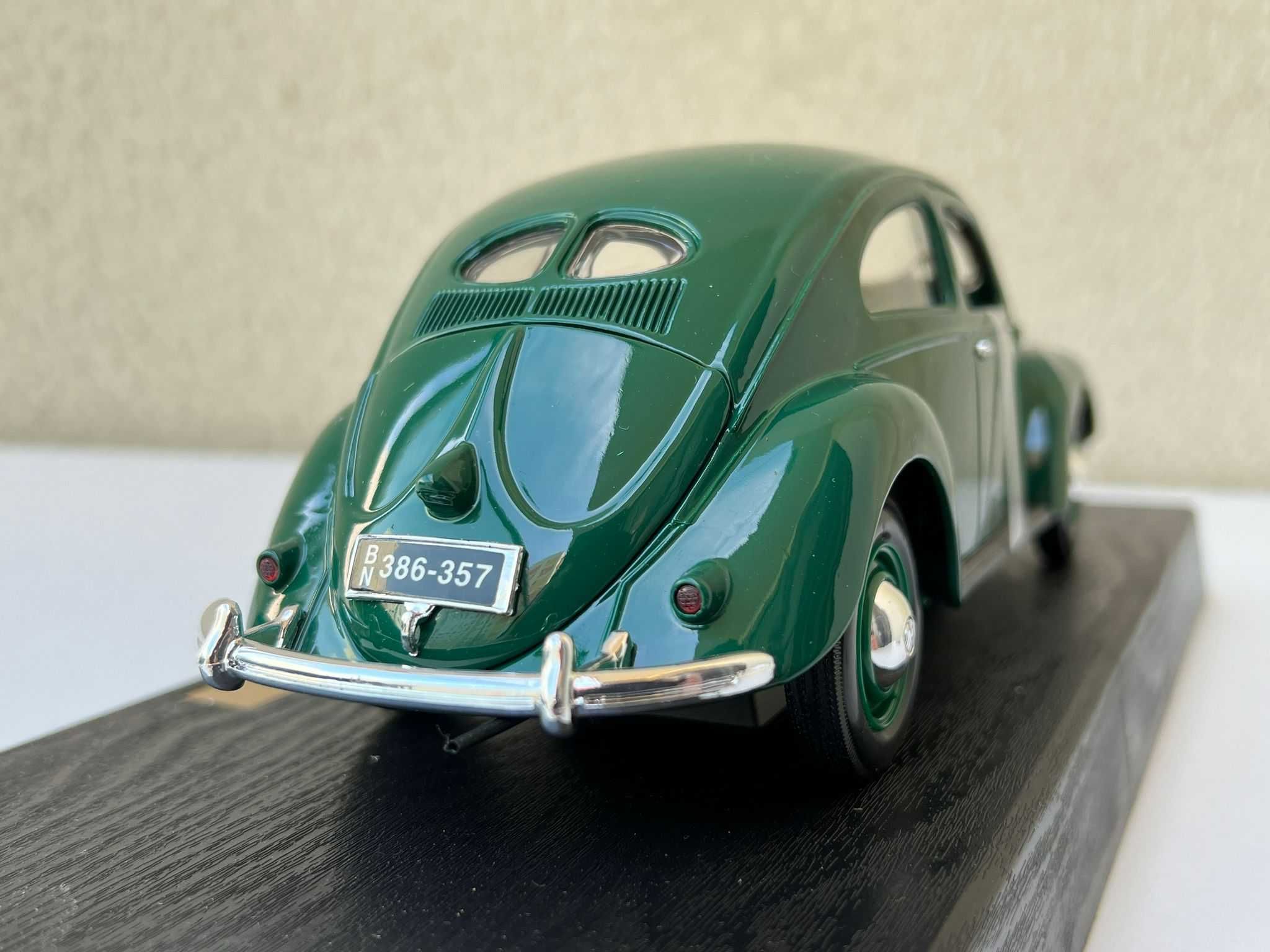 Macheta Auto 1/18 Premium Edition Maisto VW Beetle 1961