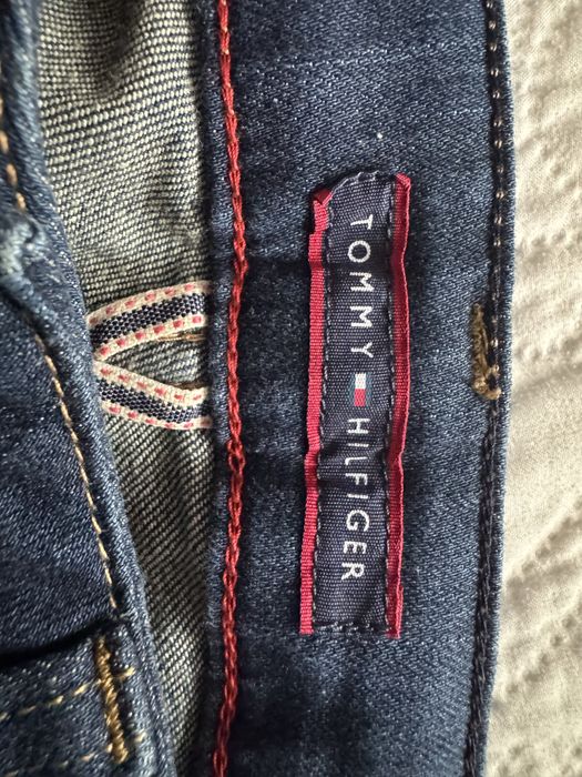 Blugi scurti Tommy Hilfiger
