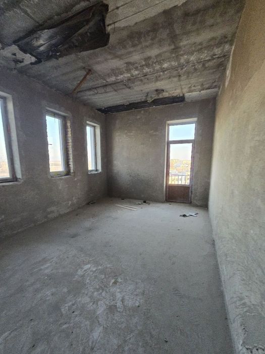 Monika chorrahasida 3 xonali korobka sotiladi