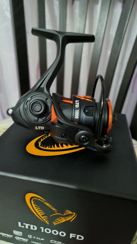 Savage Gear Orange LTD 1000 FD Макара