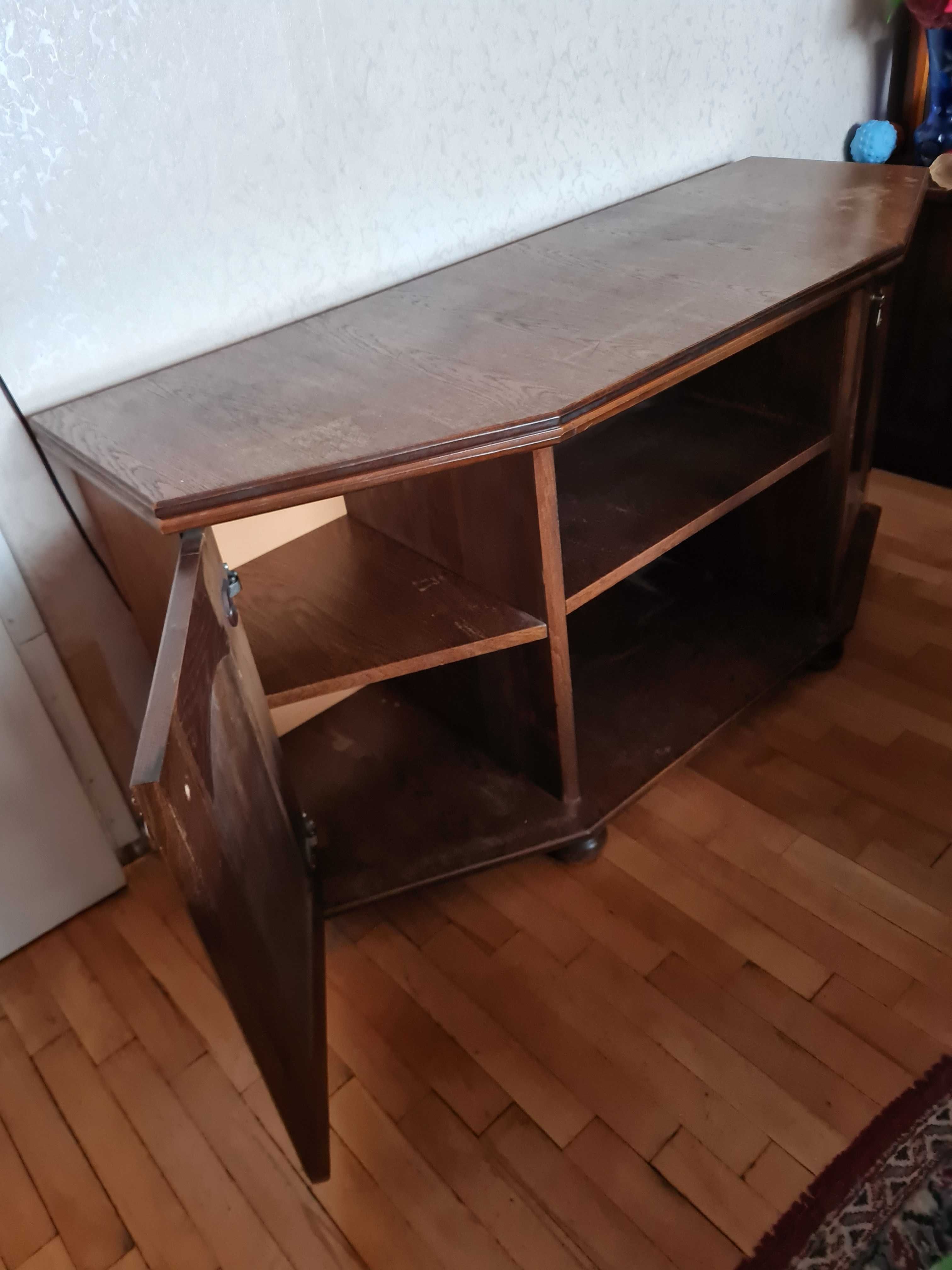 стари здрави мебели дърво