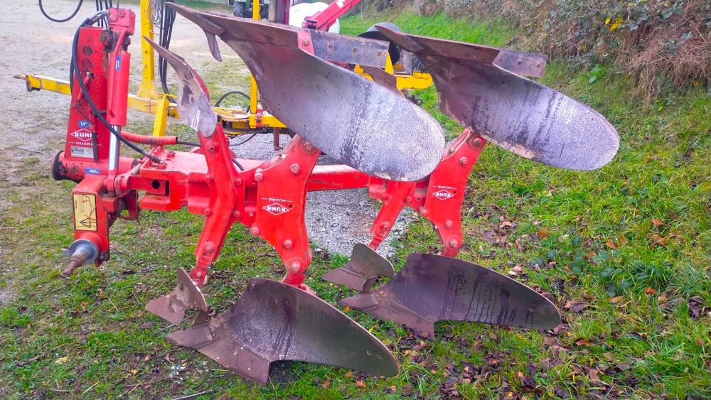 Plug 2 brazde 2 cormane Kuhn Master 103 an2016 Lemken Huard Fiat 70 90