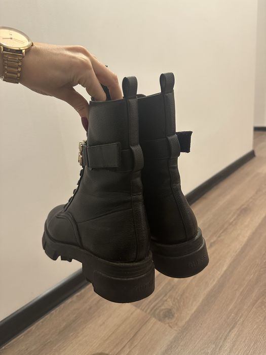 Боти естествена кожа Guess