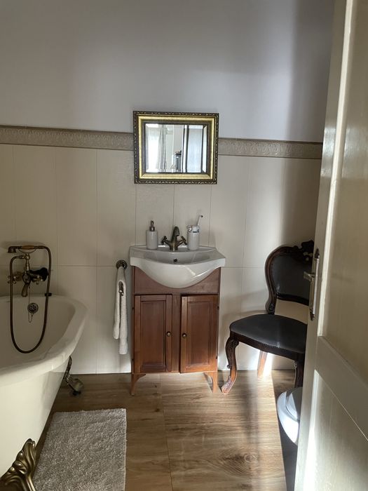 Inchiriez apartament perioada scurta