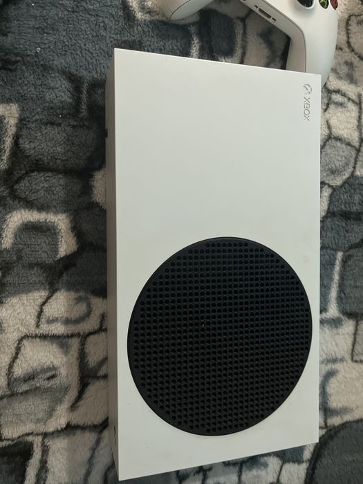 Xbox series s cu 2 controlere