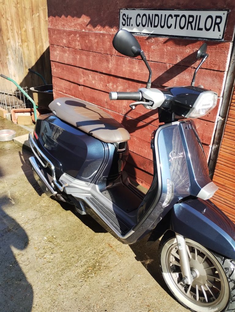 Lambretta V50 2018