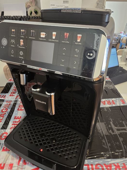 Espressor Philips seria 5500 Ep 5541.50 negru