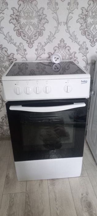 Продам электро плиту