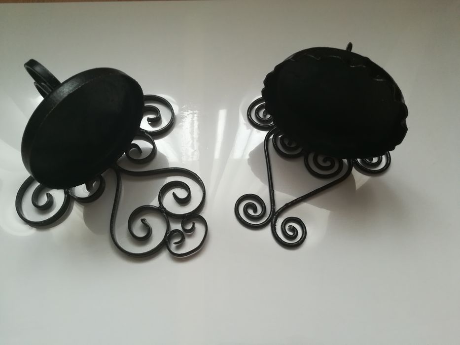 Suport flori  metal vechi