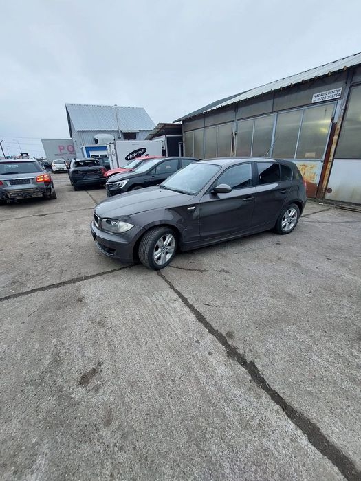 Dezmembrez Bmw 120d e87