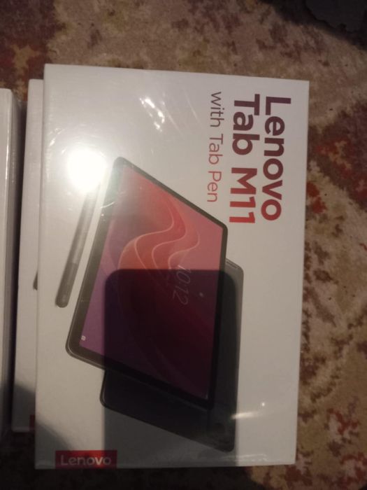 Vand 2 tablete lenovo tab /11