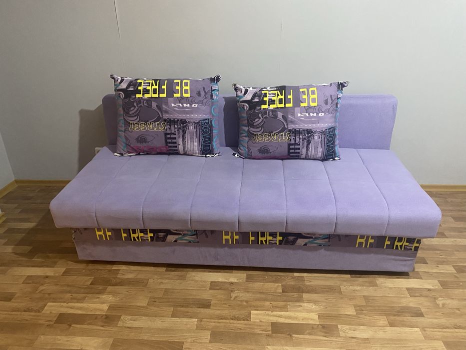 Срочно продается диваны