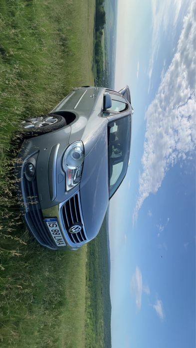 Vw Touran, 1.9 TDI 105 cp un singur ax cu came
