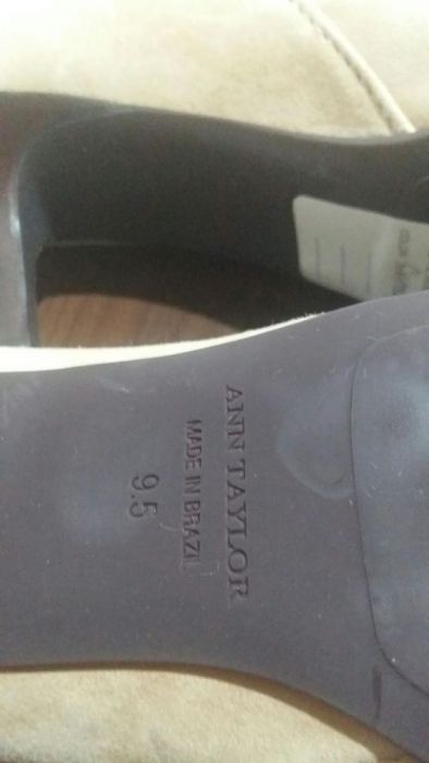 Pantofi dama Ann Taylor, mărimea 39,5, piele întoarsă fină, noi.