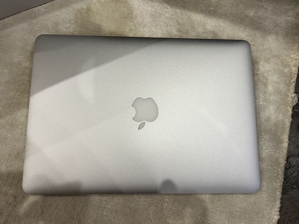 MacBook Air 13-inch, 2017