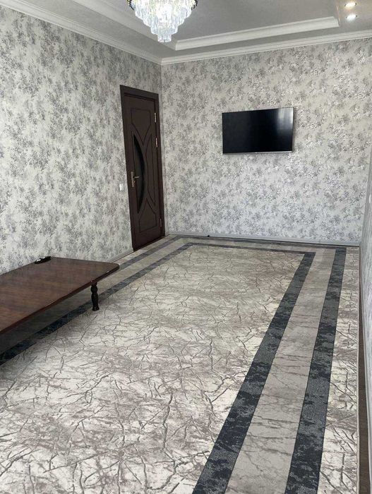 3 хонали, 3-қаватда квартира сотилади.