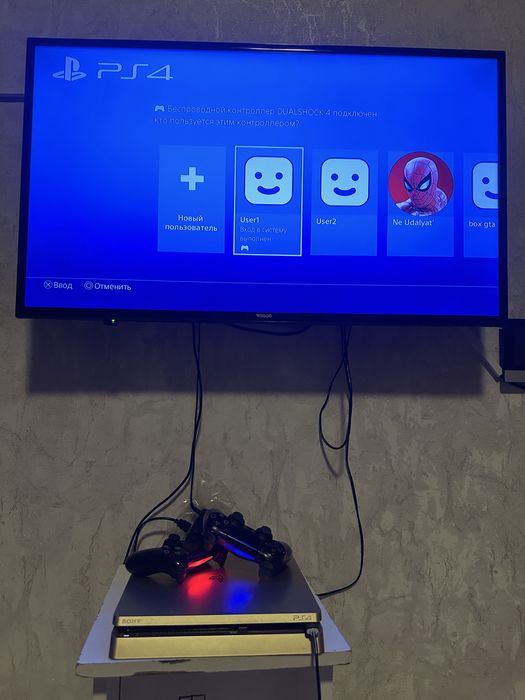 Plastation 4slim 500GB