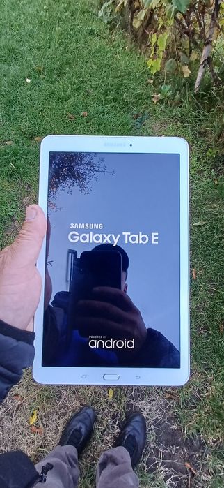 Samsung tableta E impecabila
